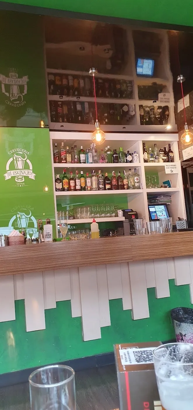 Las botellas de la barra